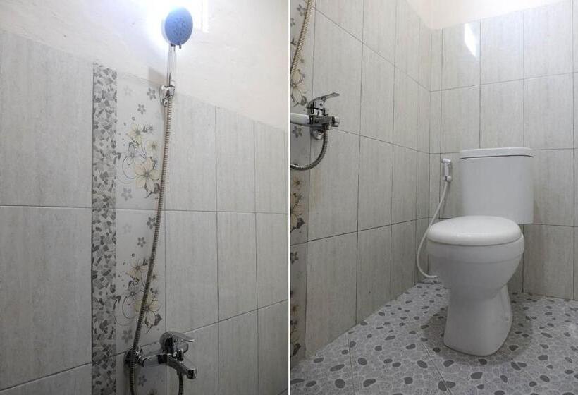 فندق Oyo Life 2507 Rooftop Homestay