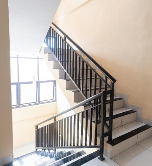 Отель Oyo Life 3162 Raihan Residence