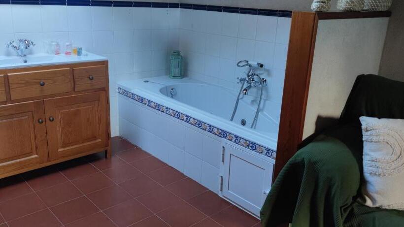 هتل روستایی Mirador Del Vadillo