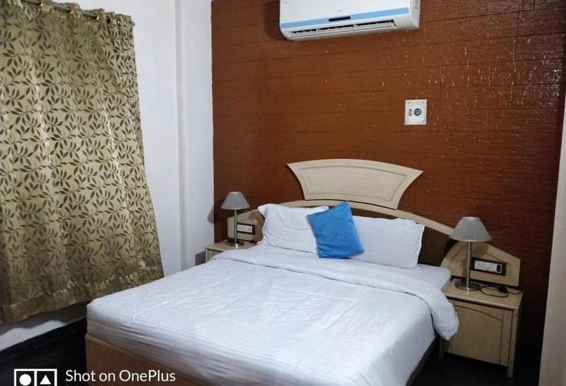 בית מלון כפרי Amol