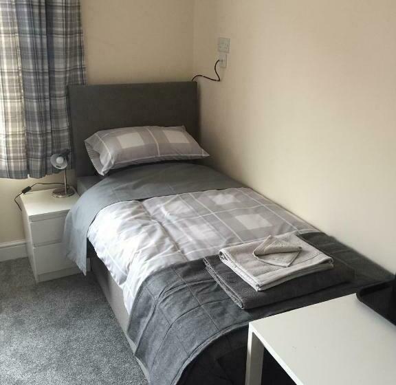 בית מלון כפרי The Woodhouse Inn