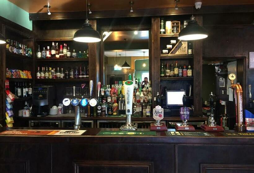 בית מלון כפרי The Woodhouse Inn