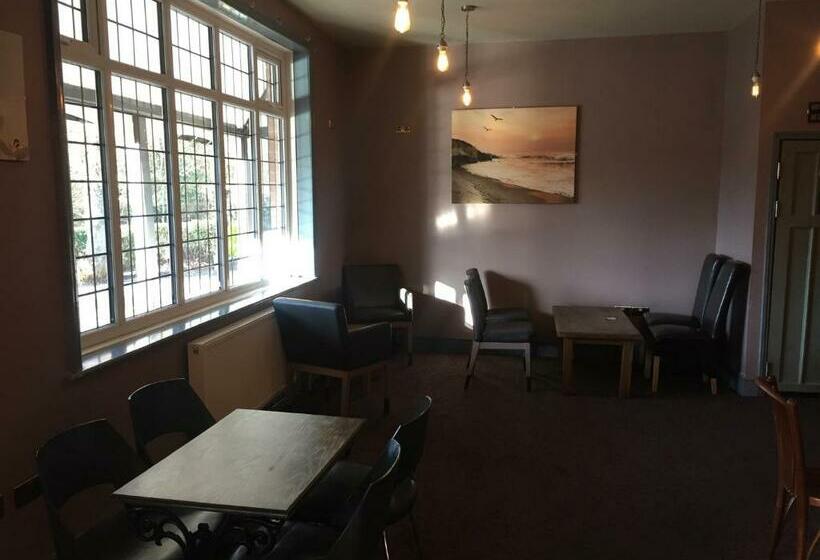 בית מלון כפרי The Woodhouse Inn