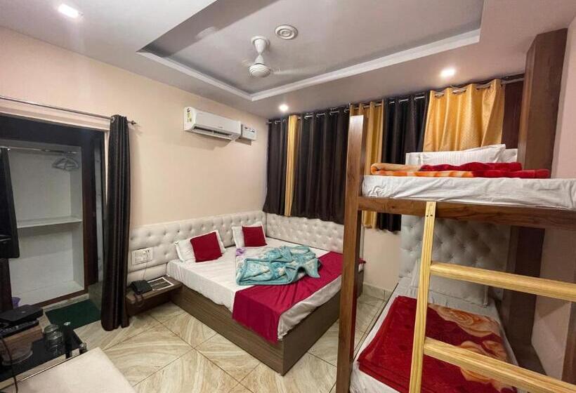 בית מלון כפרי Vinayak Inn