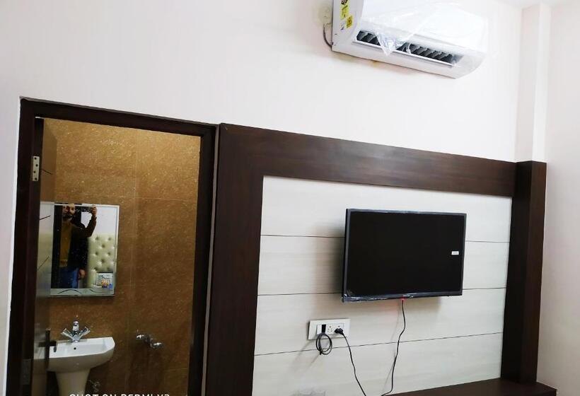 בית מלון כפרי Vinayak Inn