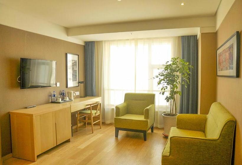 Отель Yitel Collection Taiyuan Shuangta Xi Street