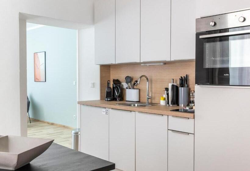 Limehome Villach Kirchenplatz