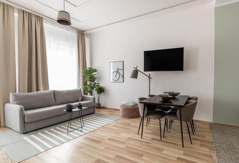 Limehome Villach Kirchenplatz