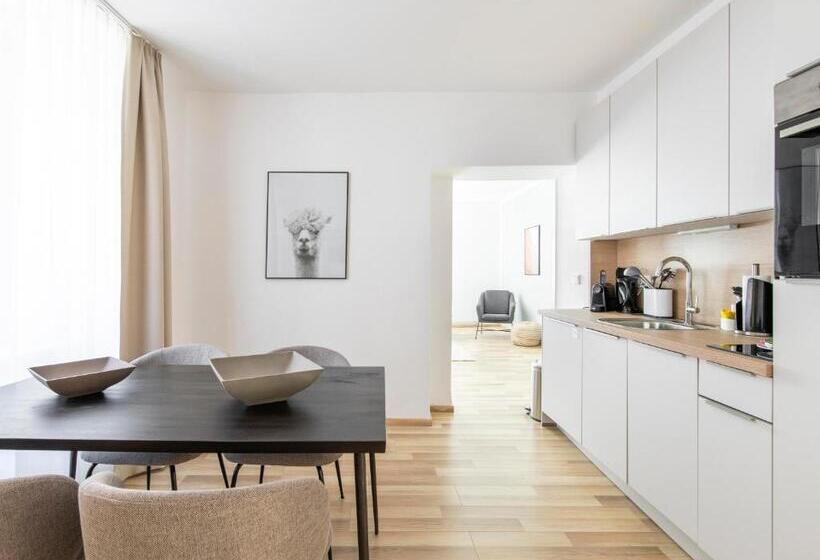 Limehome Villach Kirchenplatz