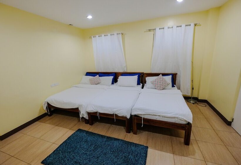 Mactan Seahorse Beach Resort   Hostel