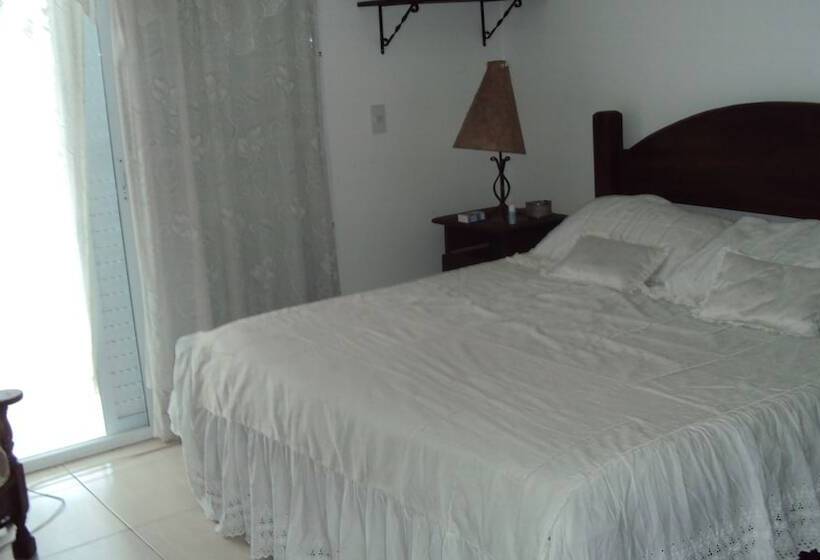 ペンション Beach House P.g   Hostel