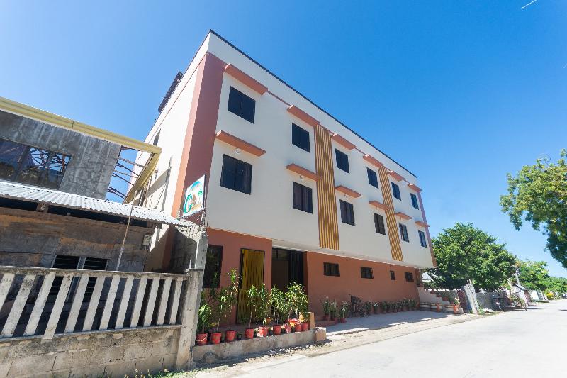 פנסיון La Briana Guest House