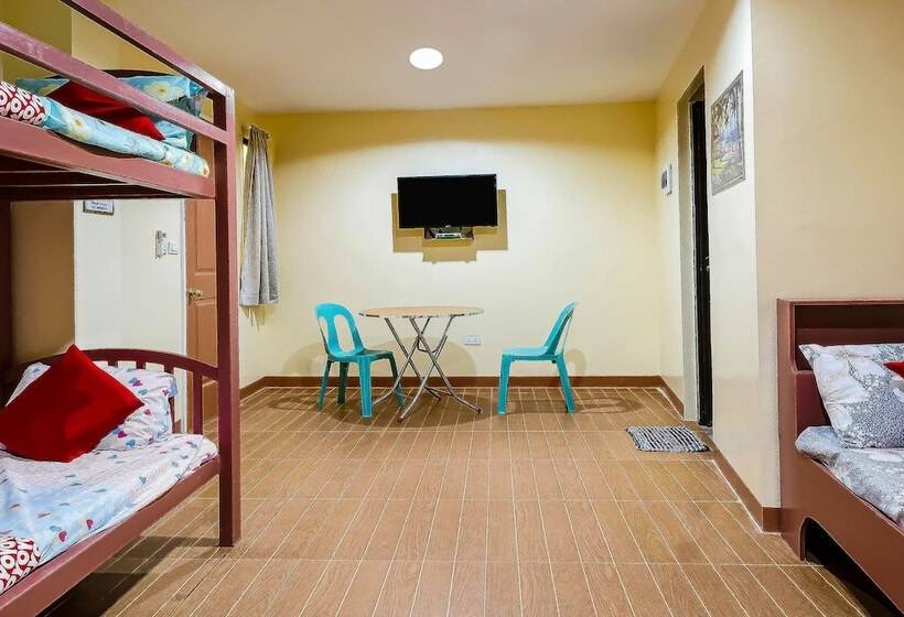 פנסיון La Briana Guest House