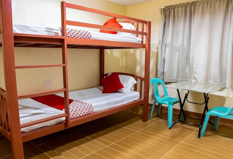 פנסיון La Briana Guest House