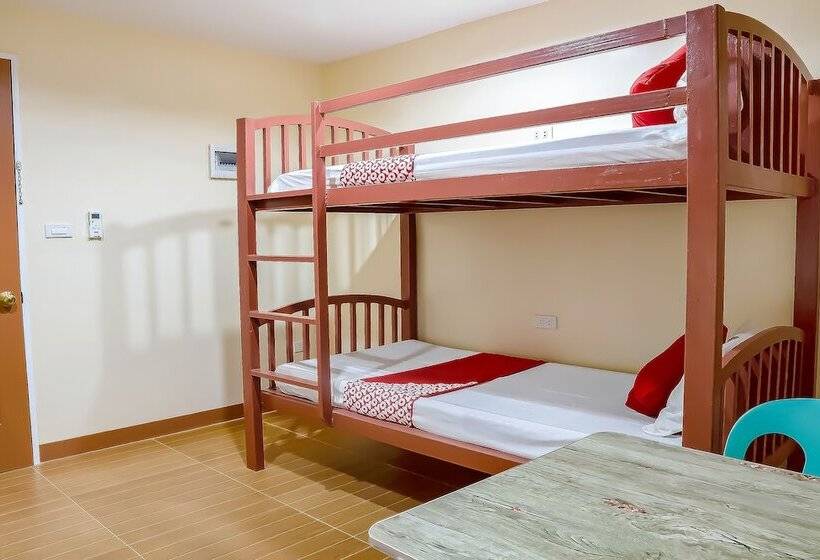 פנסיון La Briana Guest House