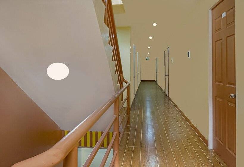 פנסיון La Briana Guest House