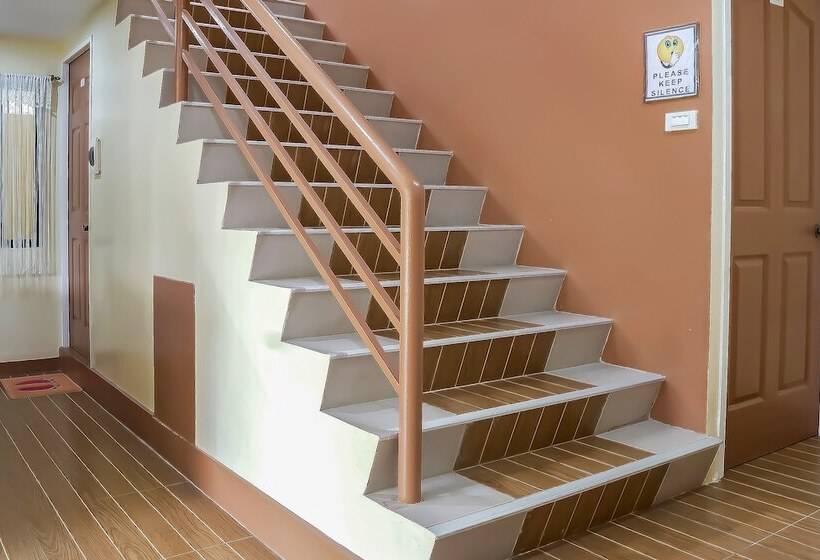 פנסיון La Briana Guest House