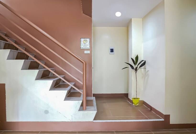 פנסיון La Briana Guest House