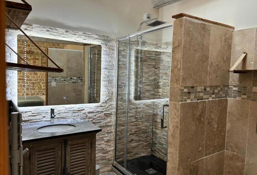 פנסיון La Petite Plaine