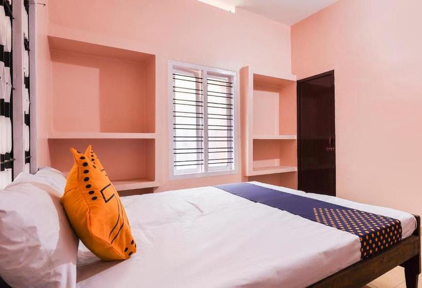 Vaccinated Staff Spot On 68111 Jeena Motels