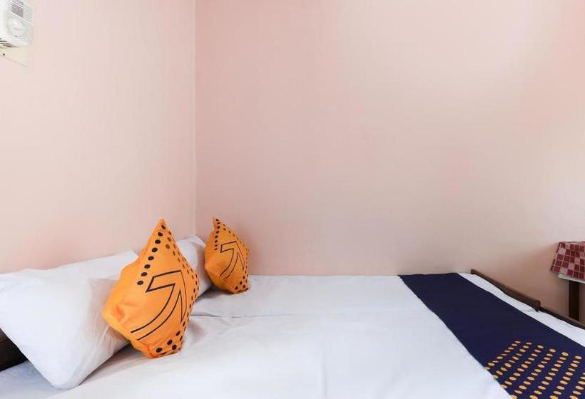 Vaccinated Staff Spot On 68111 Jeena Motels