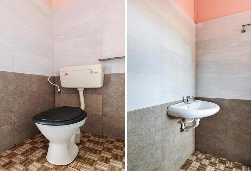 Vaccinated Staff Spot On 68111 Jeena Motels