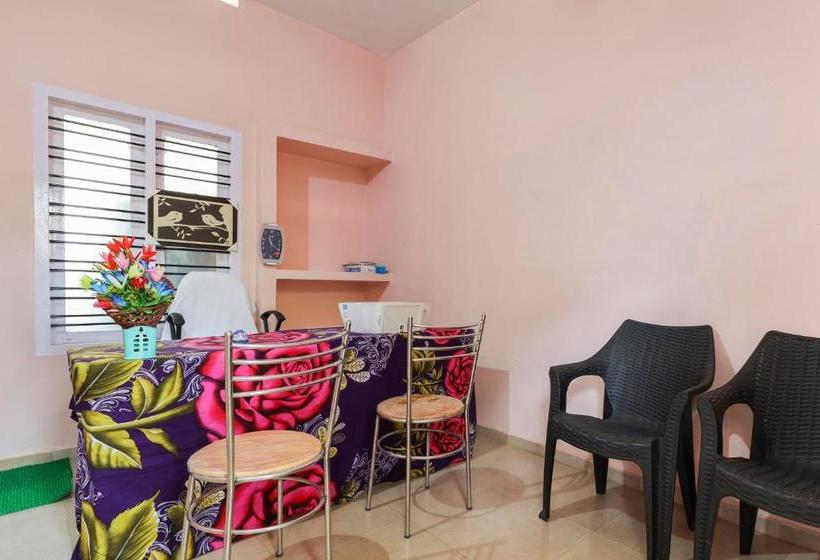 Vaccinated Staff Spot On 68111 Jeena Motels