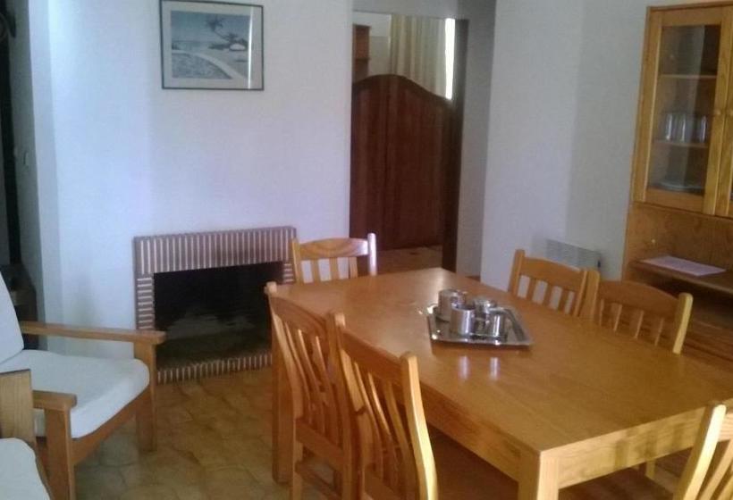 Alba Moura Apartamentos