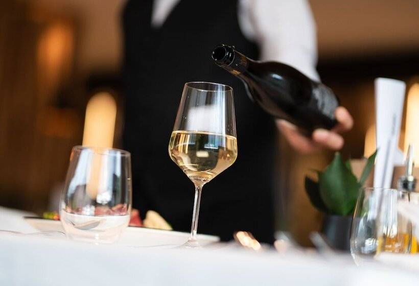 Alpine Nature Hotel Stoll