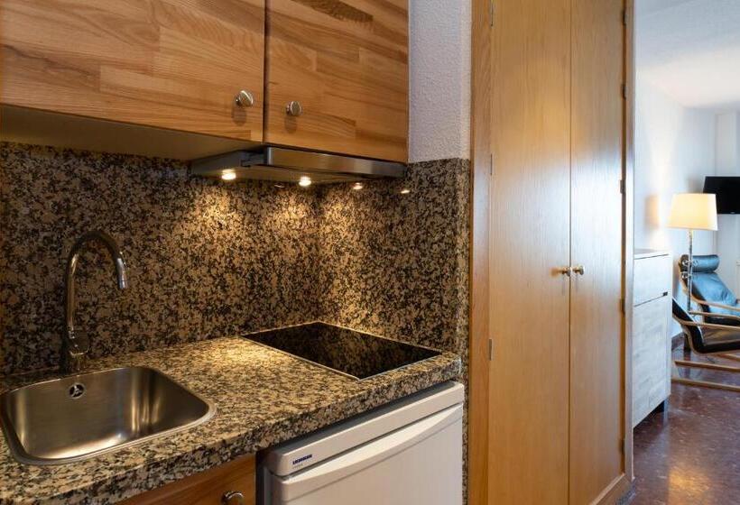 Apartamentos Bajondillo