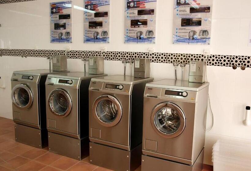 Apartamentos Bajondillo