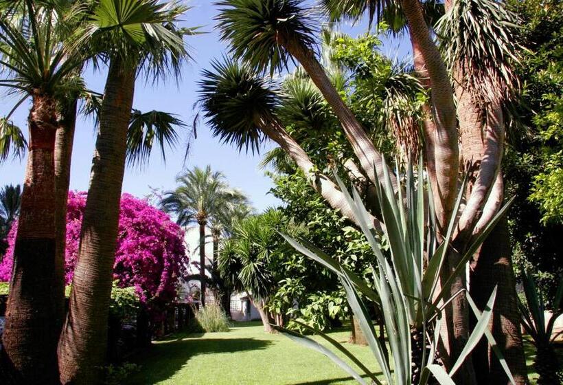 Apartamentos Bajondillo