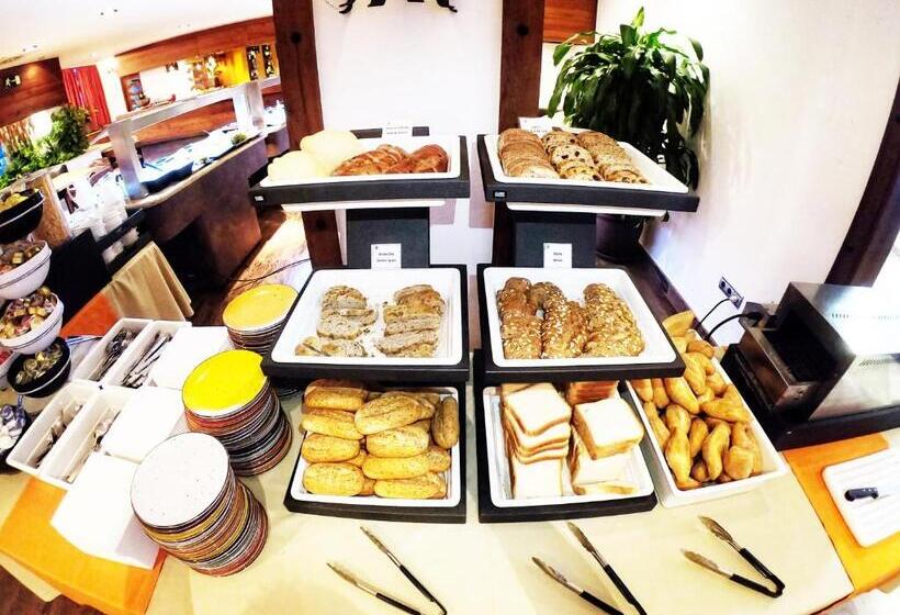 Apartamentos Bajondillo