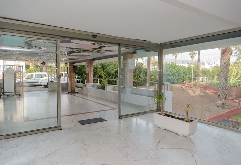 Apartamentos Las Arenas