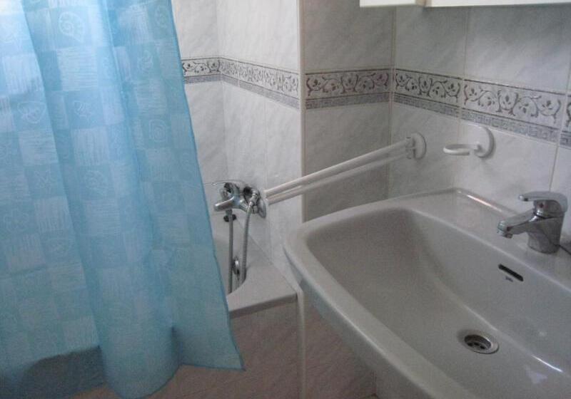 Apartamentos Turísticos Hawaii 6