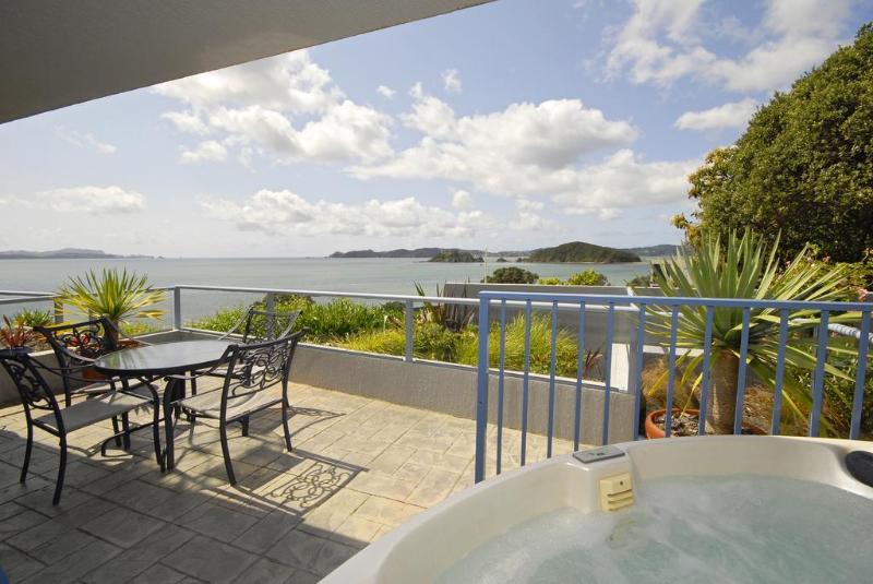 Blue Pacific Apartments