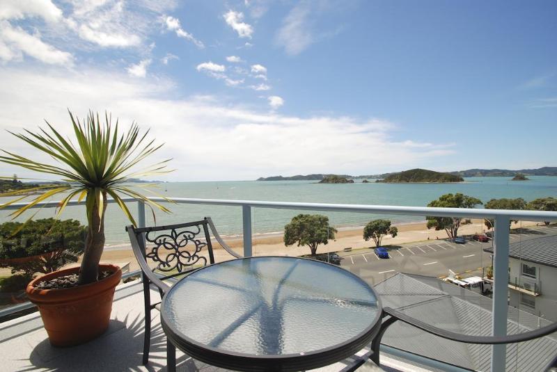 Blue Pacific Apartments