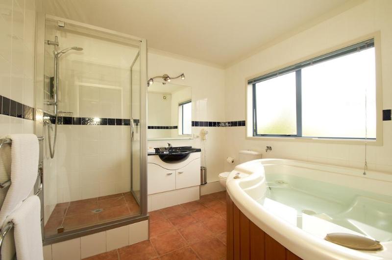 Blue Pacific Apartments