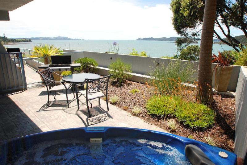 Blue Pacific Apartments