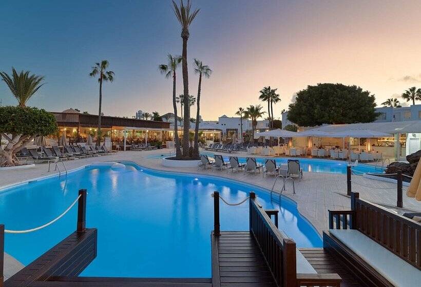 Отель H10 White Suites