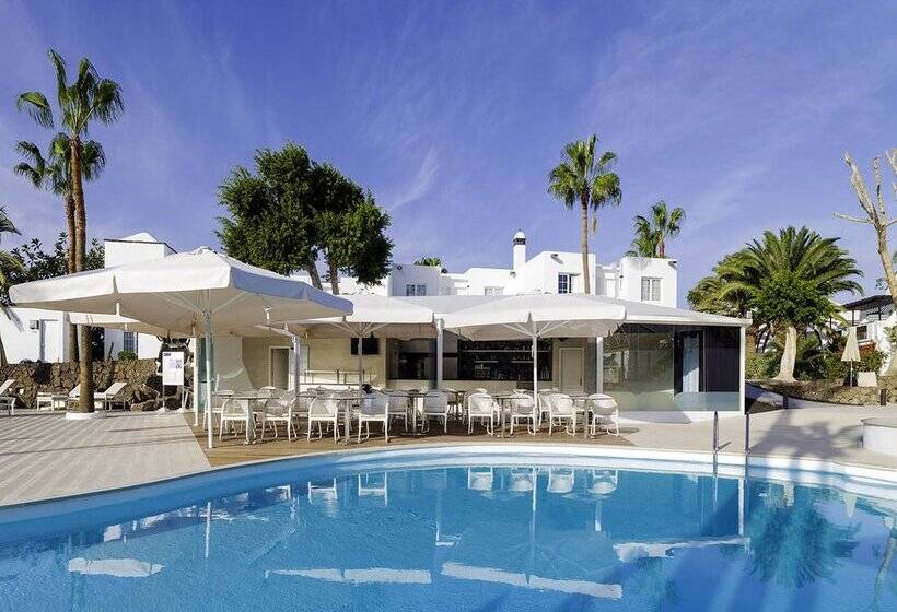 Отель H10 White Suites