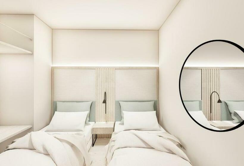 Dynastic Rooms Apartments