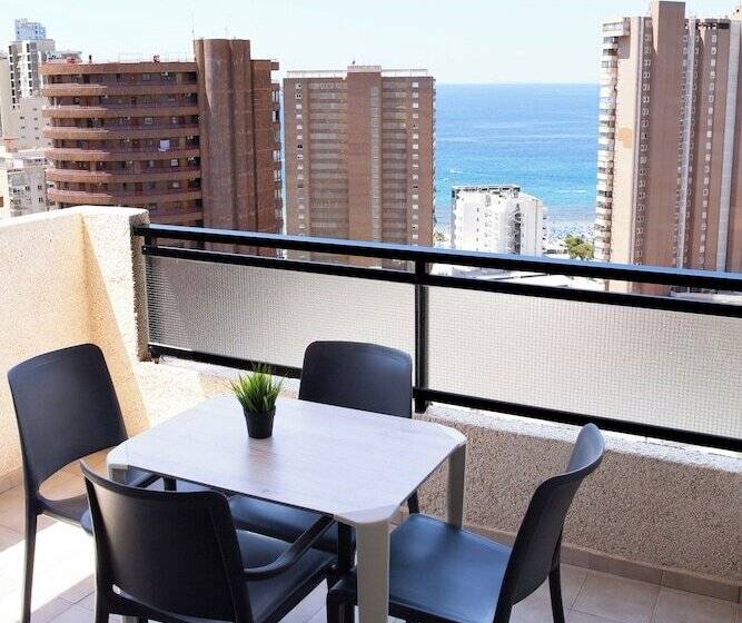 Dynastic Rooms Apartments