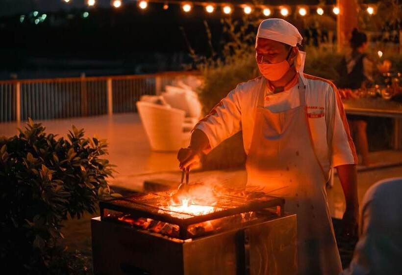 Harris Resort Batam Waterfront