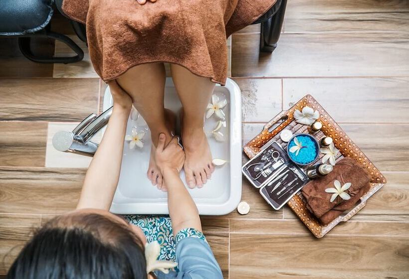 Harris Resort Batam Waterfront