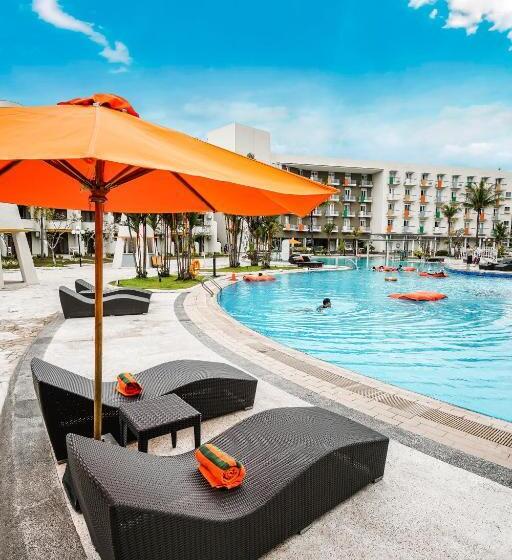 Harris Resort Batam Waterfront