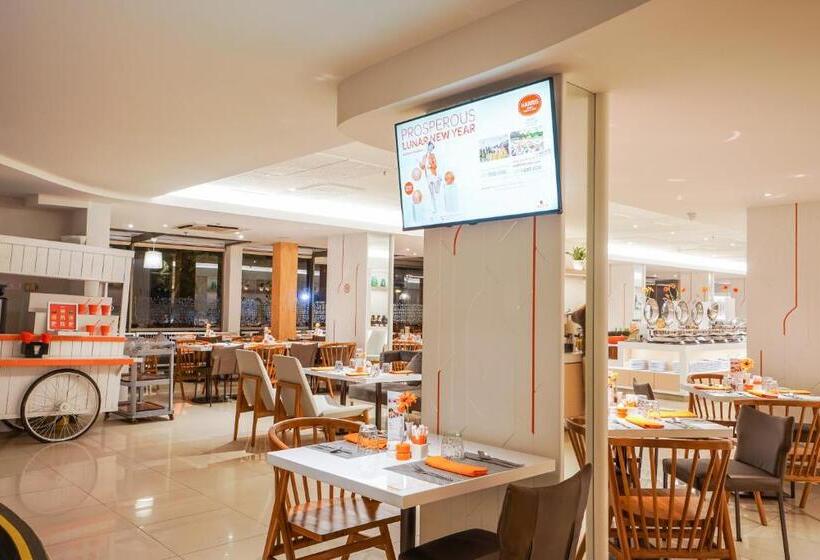 Harris Resort Batam Waterfront