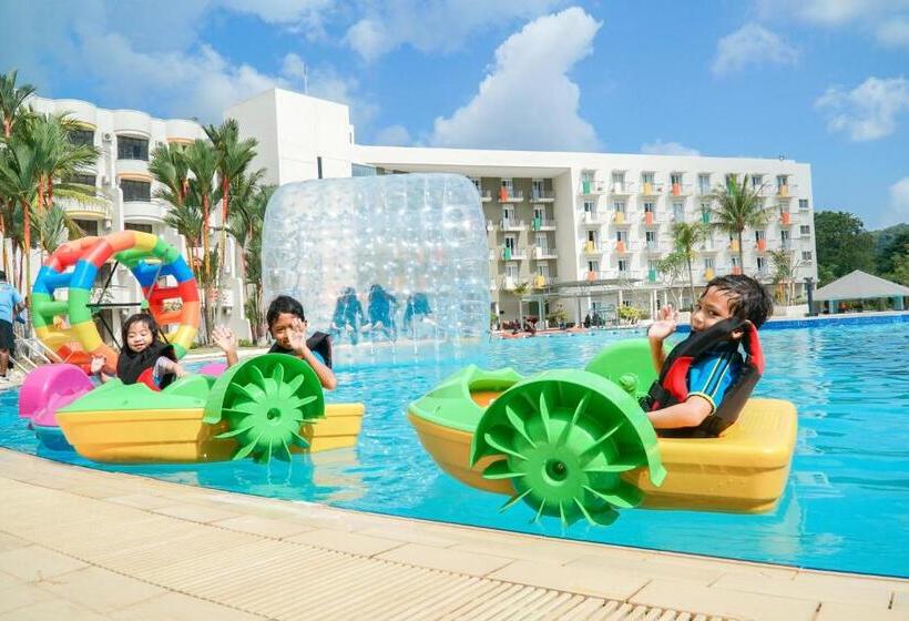 Harris Resort Batam Waterfront