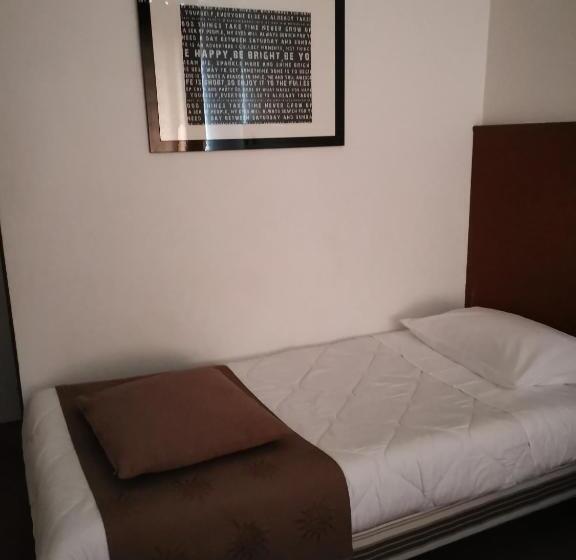 هتل Adonis Lourdes Notre Dame de La Sarte