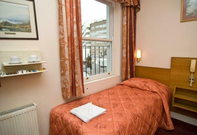 Отель Alexandra